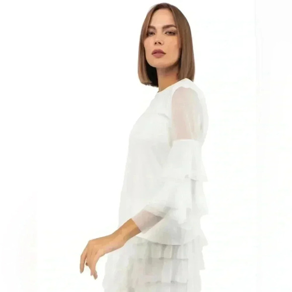 isle by melis kozan Tops - Isle By Melis Kozan Isle Retro Cha Cha Top In White Mesh Sz Med NWT